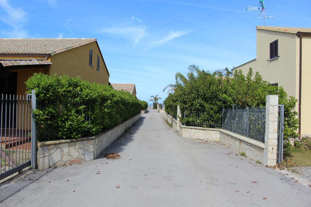 Casa Vacanze Roccella Beach Кампофеліче-ді-Роччелла Екстер'єр фото